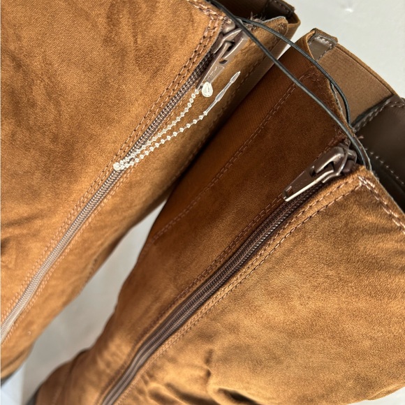 🆕 Cliff’s by White Mountain Women’s 7.5 Tall Low Heel Suedette Zip Side Boots - Picture 9 of 12